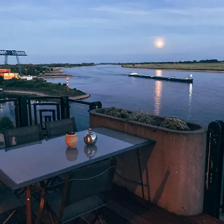 Rheinloft 3 - Grosse Giebelwohnung Mit Dachterrassen An Der Rheinpromenade Emmerich