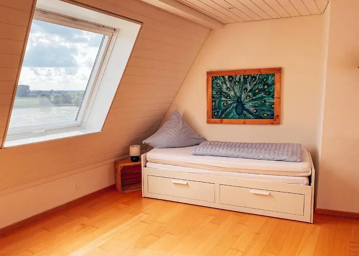 Appartement Rheinloft 3 - Grosse Giebelwohnung Mit Dachterrassen An Der Rheinpromenade