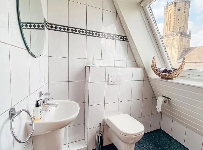 Rheinloft 3 - Grosse Giebelwohnung Mit Dachterrassen An Der Rheinpromenade Apartmán *